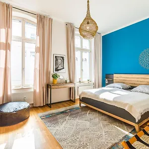 https://petite-ptisserie-charlie.bestleipzighotels.com